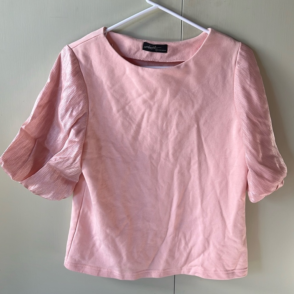 Stunning dust pink fluffy top shirt